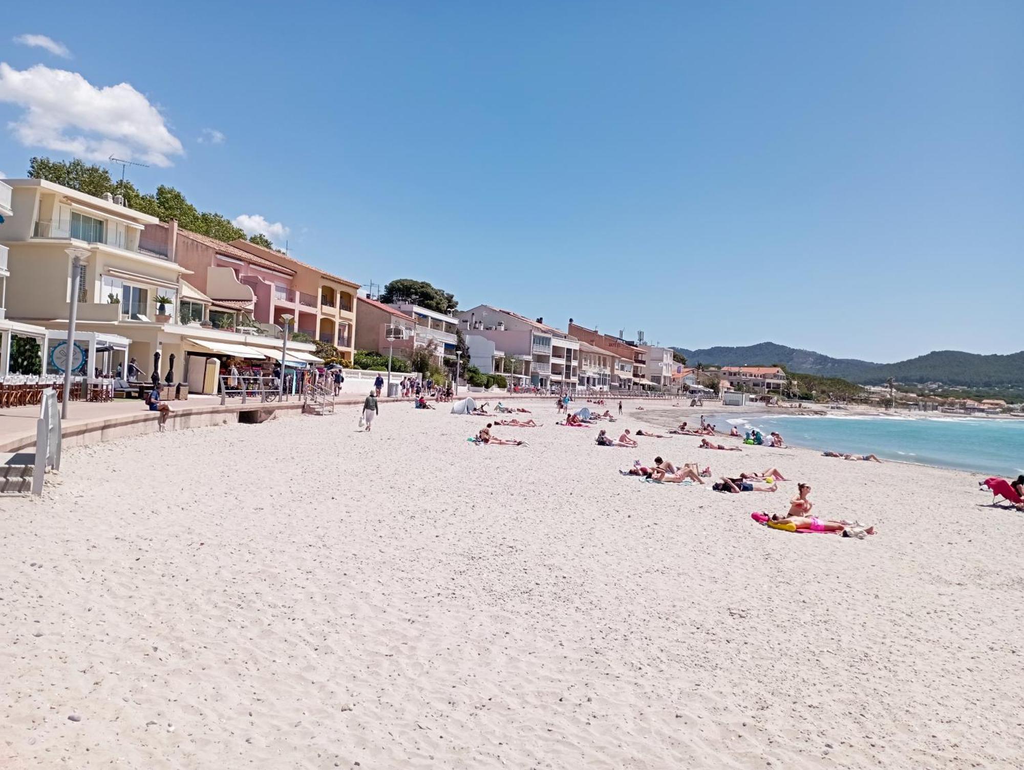 Bel Appartement Bord De Mer A St Cyr Sur Mer Saint-Cyr-sur-Mer Exterior photo